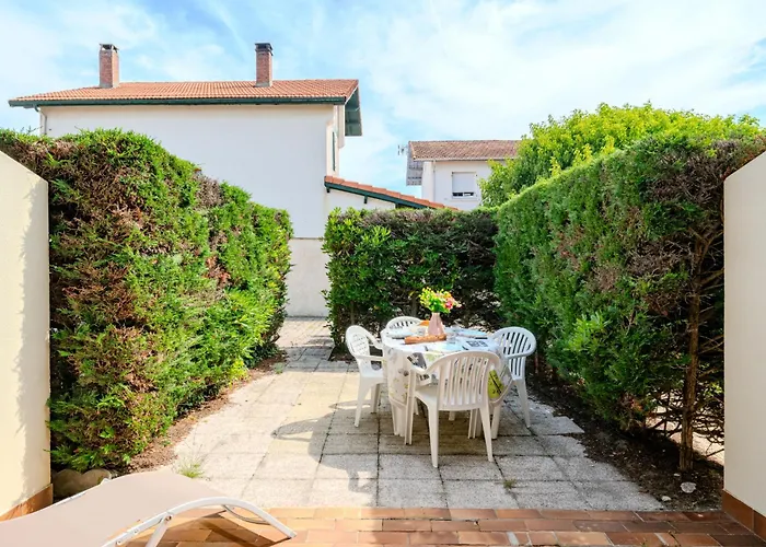 Vakantiehuis Sicard-8 By Interhome